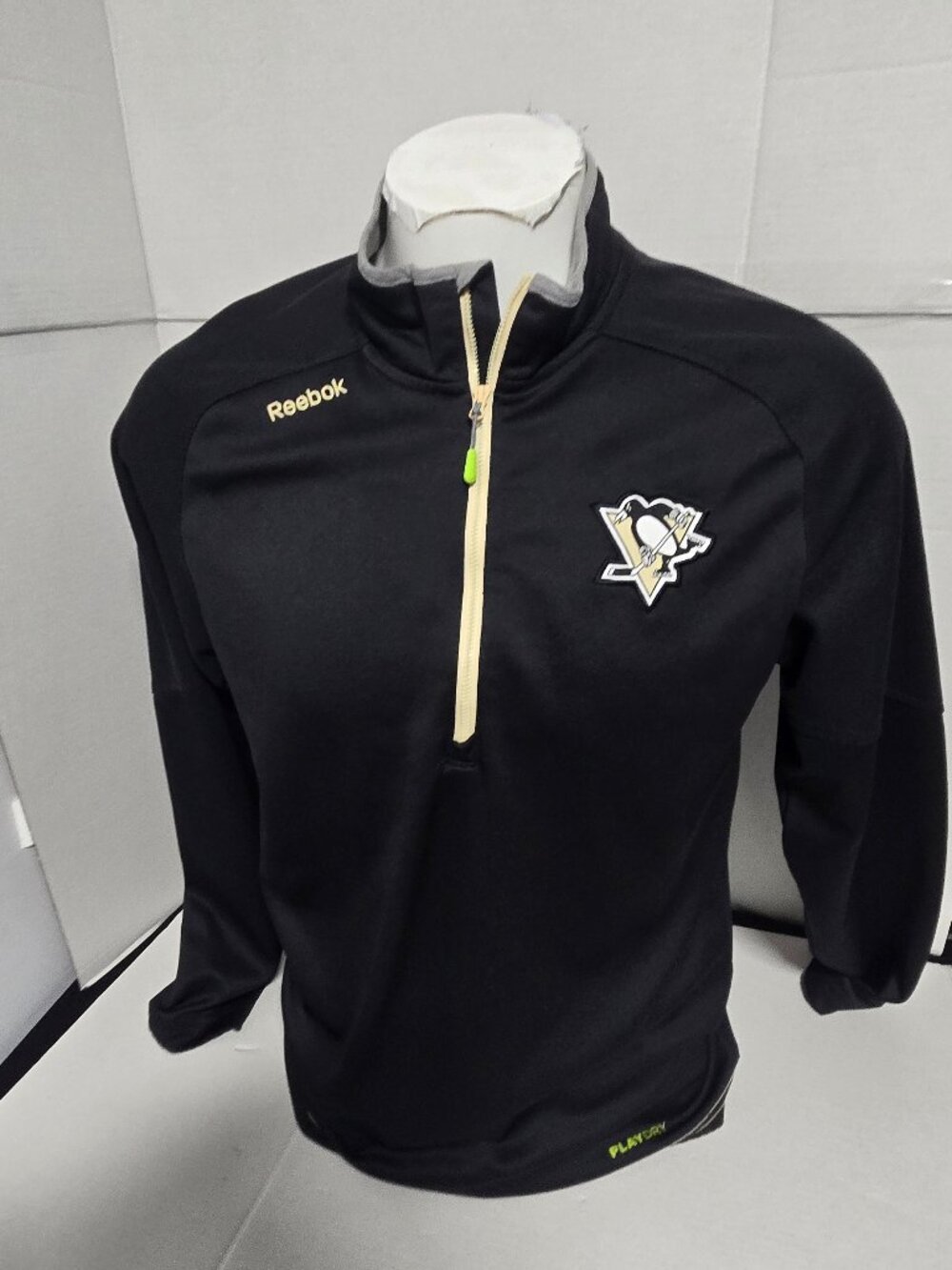 Pittsburgh Penguins Reebok Center Ice Quarter-Zip Pullover - Medium